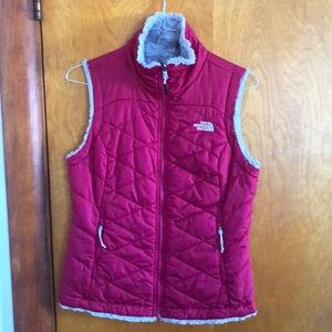 NEW North Face reversible quilted pink & gray faux fur vest